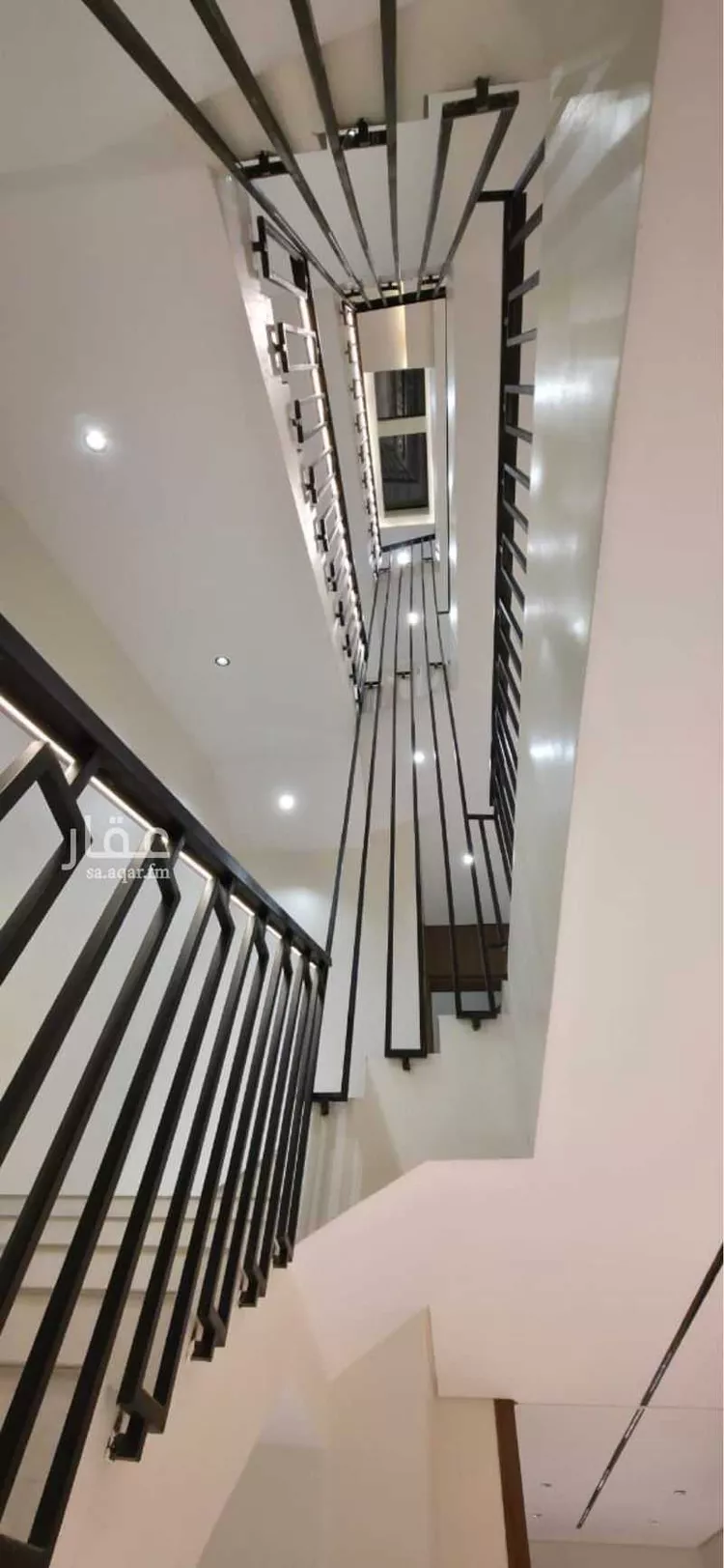 فيلا للبيع في شارع أبي عروة, حي المهدية, مدينة الرياض, منطقة الرياض صورة 3