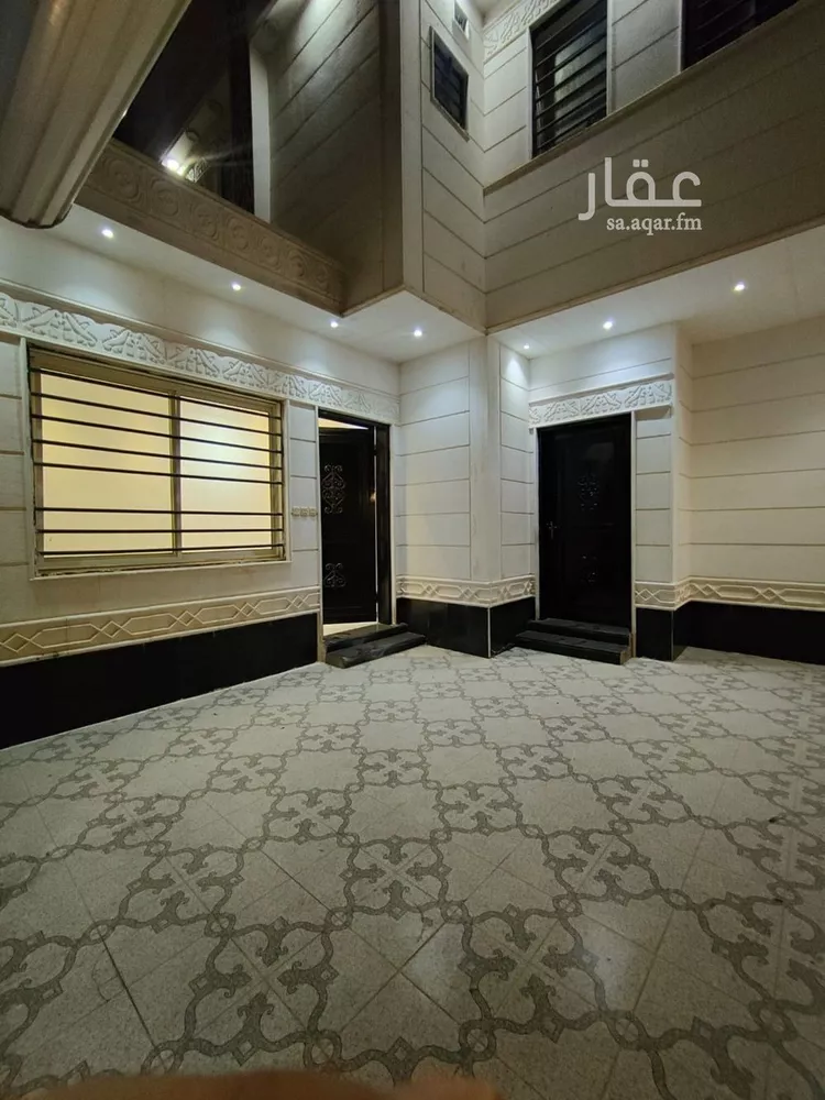 فيلا للبيع في شارع احمد بن سعد الاصبهاني, حي الرمال, مدينة الرياض, منطقة الرياض صورة 3
