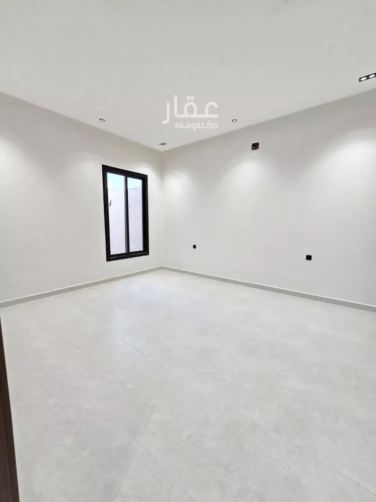 دور للبيع في شارع حميد الطويل, حي عكاظ, مدينة الرياض, منطقة الرياض صورة 3