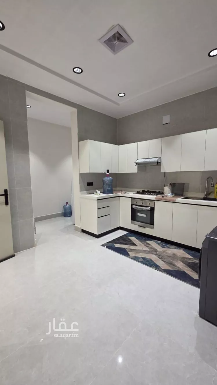 شقة للإيجار في شارع ابن الزبير الغرناطي, حي السعادة, مدينة الرياض, منطقة الرياض