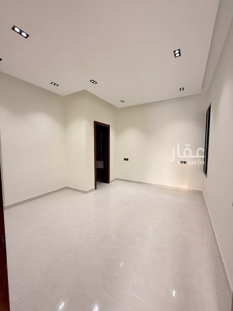 دور للبيع في شارع ابن رشيد الفهري, حي العوالي, مدينة الرياض, منطقة الرياض 7