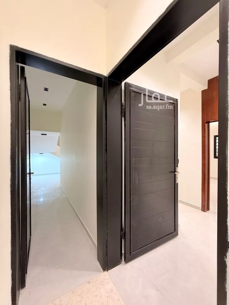 دور للبيع في شارع ابن رشيد الفهري, حي العوالي, مدينة الرياض, منطقة الرياض 11