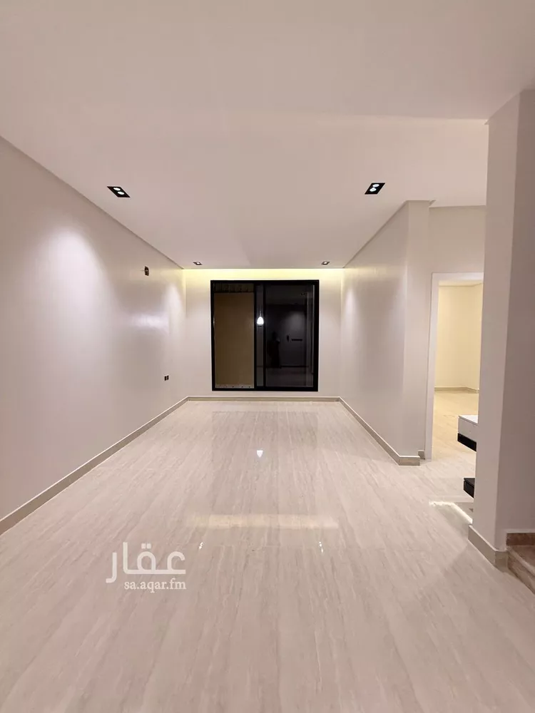 فيلا للبيع في شارع العنادية, حي العريجاء الغربي, مدينة الرياض, منطقة الرياض صورة 4