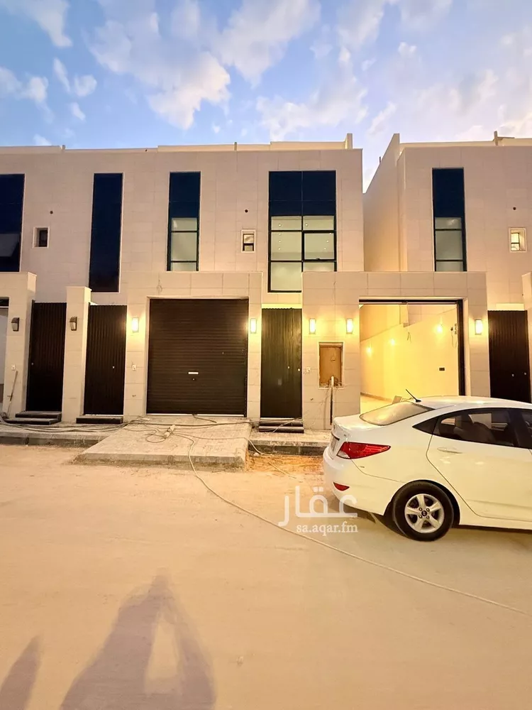 دور للبيع في شارع عبدالرحمن المكودي, حي عكاظ, مدينة الرياض, منطقة الرياض صورة 2