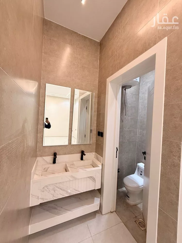 فيلا للبيع في شارع النقعاء, حي العريجاء الغربي, مدينة الرياض, منطقة الرياض صورة 5