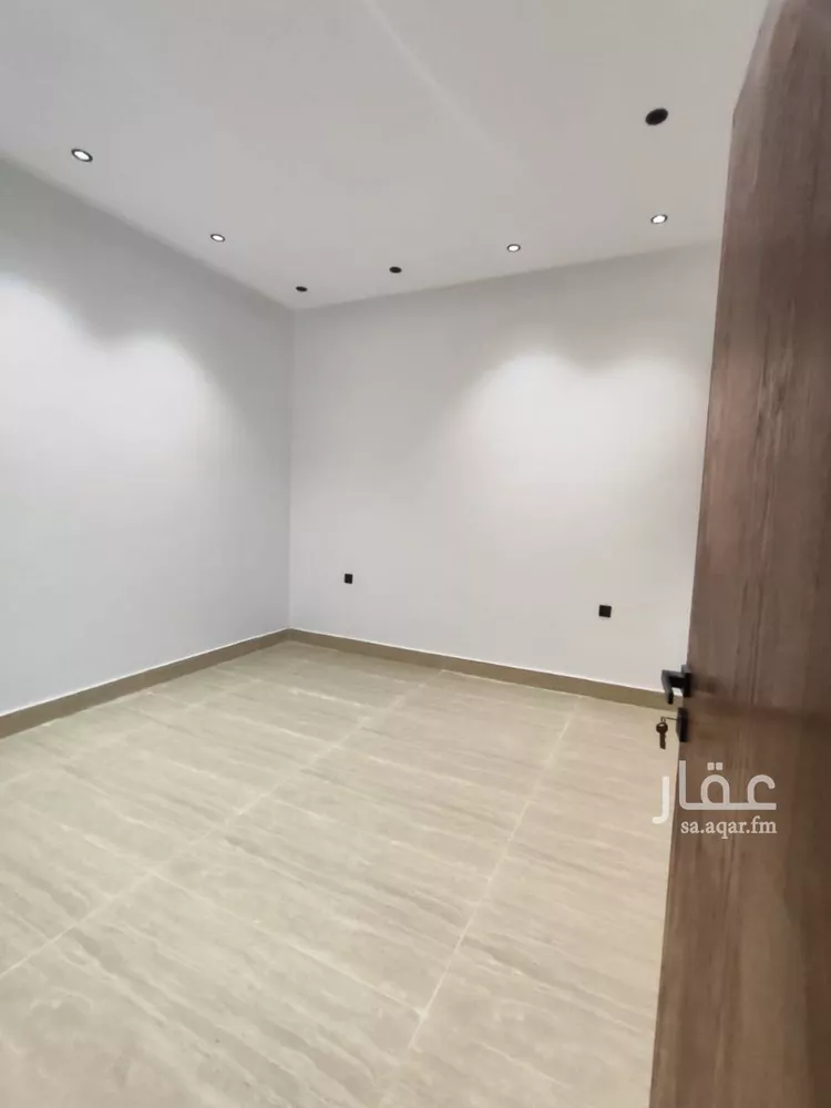دور للبيع في شارع يحيى الأزدي, حي العوالي, مدينة الرياض, منطقة الرياض 7