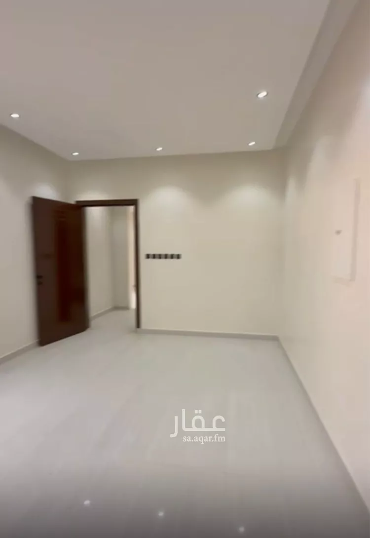 فيلا للبيع في شارع سليمان السحيمي, حي عكاظ, مدينة الرياض, منطقة الرياض صورة 4