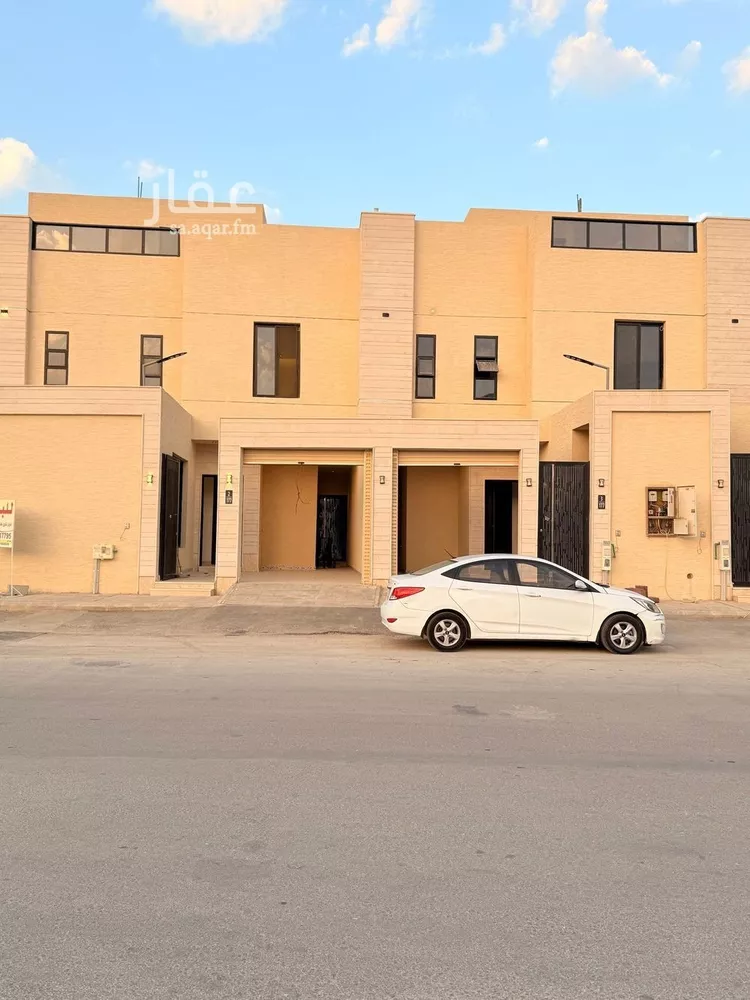 فيلا للبيع في شارع عبدالوهاب عرب, حي عكاظ, مدينة الرياض, منطقة الرياض صورة 4