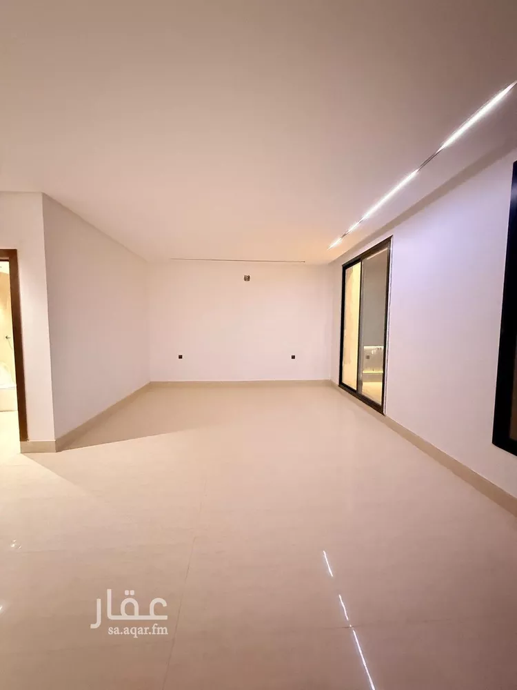 Villa for Sale in Riyadh Tuwaiq 7