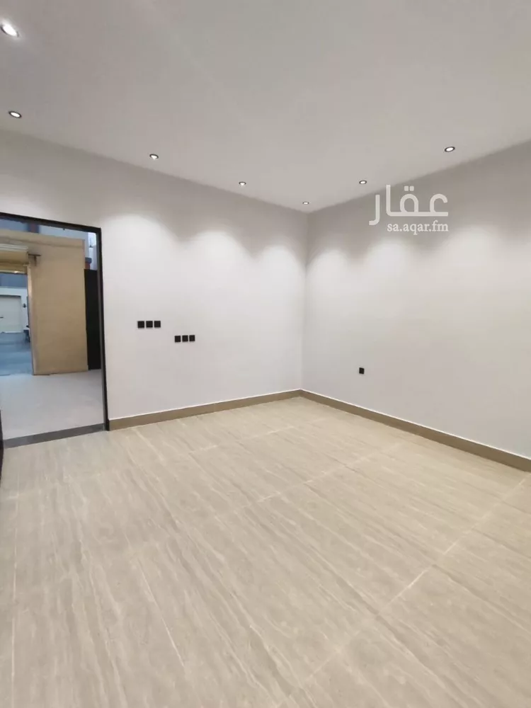 دور للبيع في شارع يحيى الأزدي, حي العوالي, مدينة الرياض, منطقة الرياض صورة 4