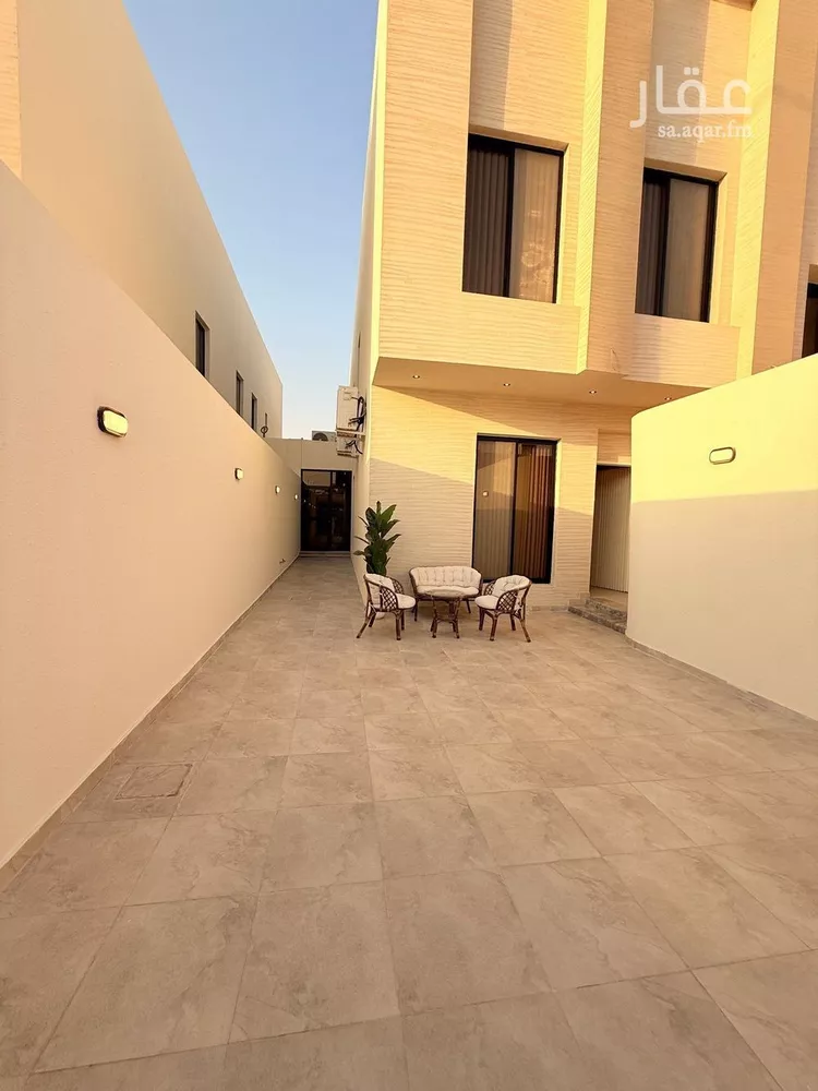 دور للبيع في شارع عبدالقادر السعدي, حي عكاظ, مدينة الرياض, منطقة الرياض صورة 2