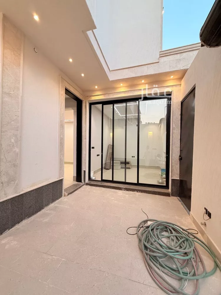 فيلا للبيع في شارع مودود أرسلان, حي العريجاء الغربي, مدينة الرياض, منطقة الرياض صورة 3