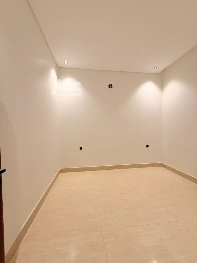 Villa for Sale in Riyadh Tuwaiq 8