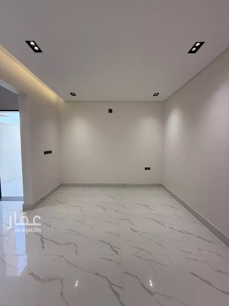 دور للبيع في شارع أبي بكر بن الإسماعيلي, حي طويق, مدينة الرياض, منطقة الرياض صورة 4