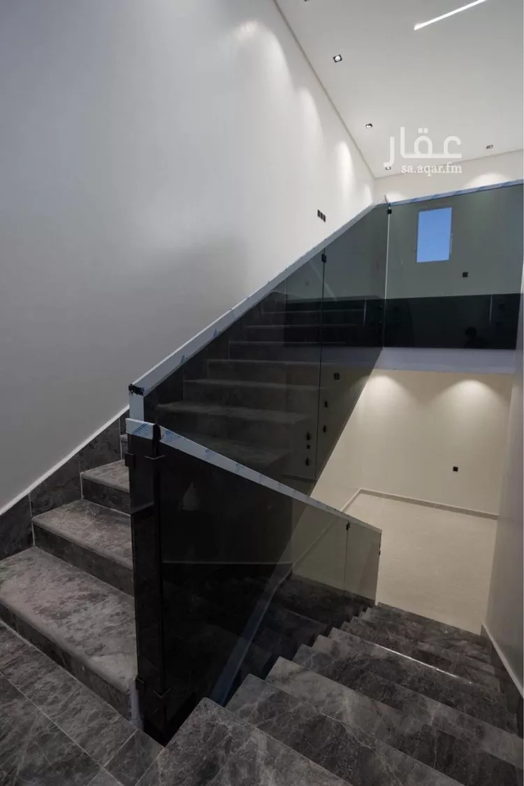 فيلا للبيع في شارع محمد بن الربيع الجيزي, حي طويق, مدينة الرياض, منطقة الرياض 8