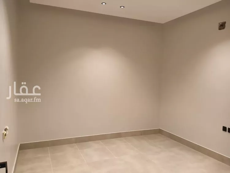 فيلا للبيع في شارع جبل اليمامة, حي الدار البيضاء, مدينة الرياض, منطقة الرياض صورة 2