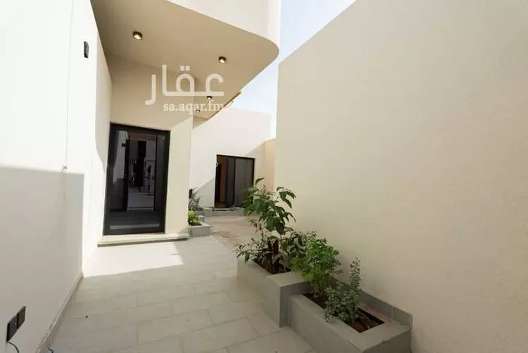 دور للبيع في شارع برهان الدين إبراهيم الفتة, حي حطين, مدينة الرياض, منطقة الرياض 15