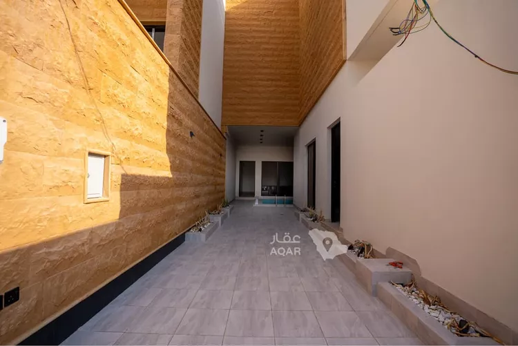 Floor for Sale in Riyadh Al Olaya