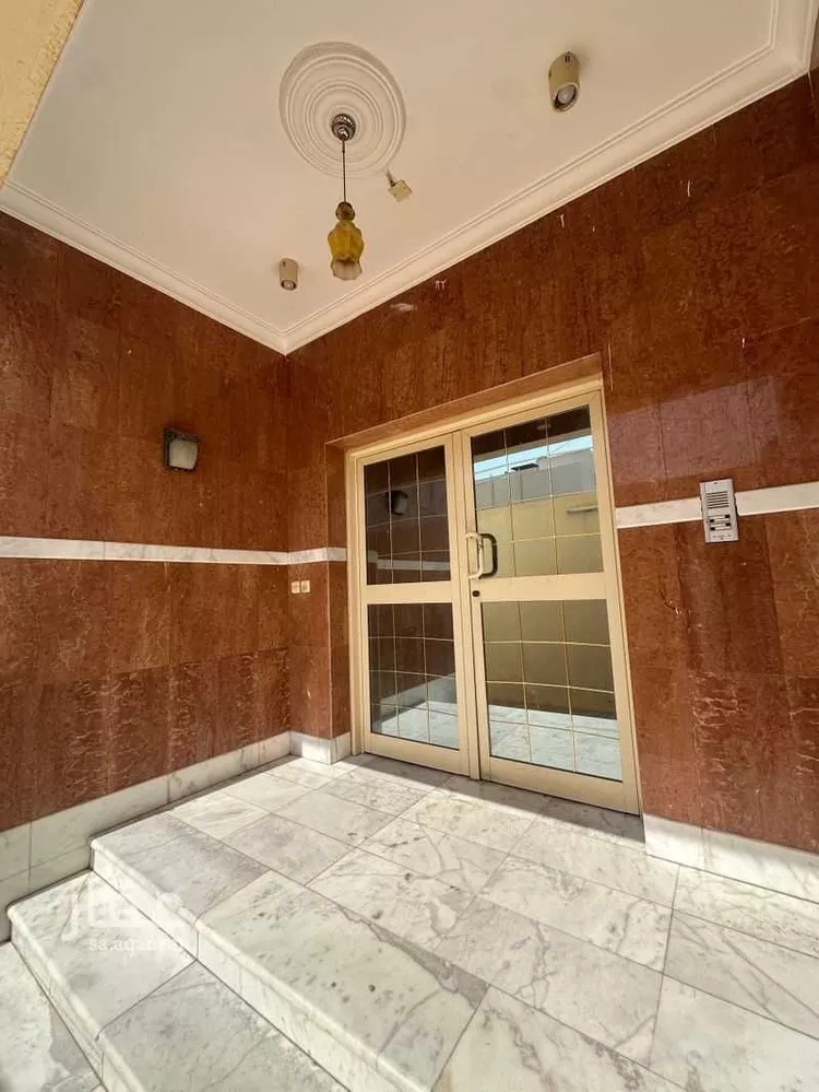 عمارة للبيع في شارع هارون بن موسى بن ابي علقمة, حي الرانوناء, مدينة المدينة المنورة, منطقة المدينة المنورة