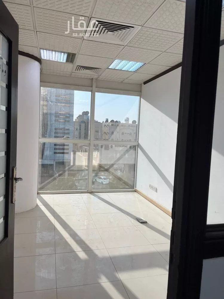 مكتب تجاري للإيجار في شارع الامير عبدالعزيز بن مساعد بن جلوي, حي المربع, مدينة الرياض, منطقة الرياض صورة 5