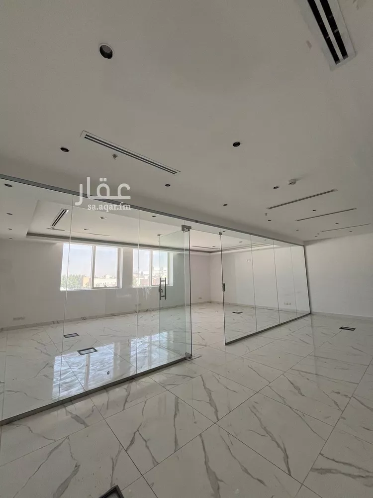 مكتب تجاري للإيجار في شارع خريص الفرعي, حي النسيم الغربي, مدينة الرياض, منطقة الرياض