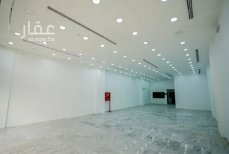 محل للإيجار في شارع الامير عبدالعزيز بن مساعد بن جلوي, حي المربع, مدينة الرياض, منطقة الرياض