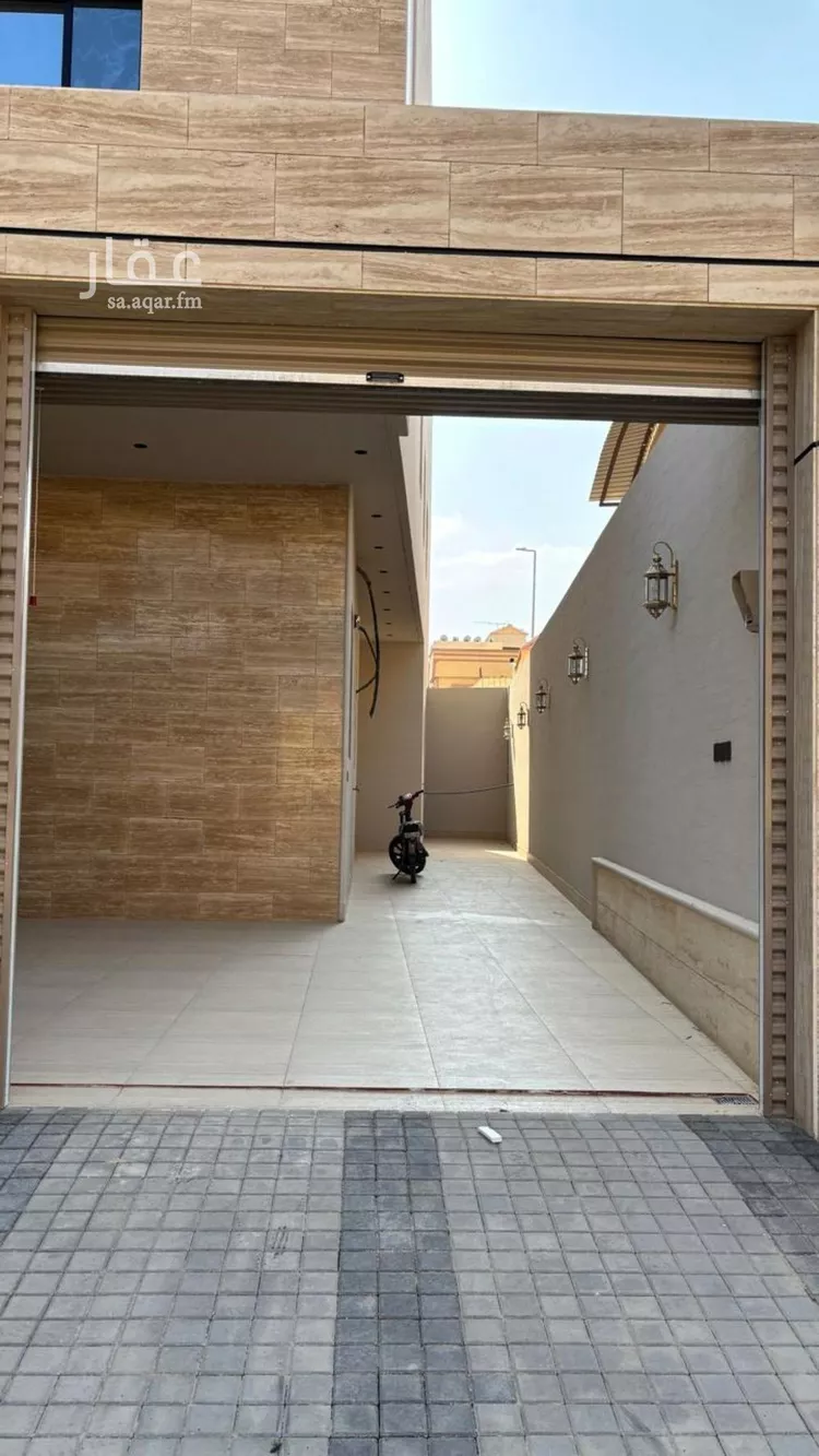 فيلا للبيع في شارع السيل الصغير, حي السويدي, مدينة الرياض, منطقة الرياض صورة 2