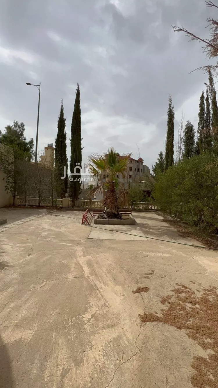 استراحة للبيع في شارع المظيهير, حي المنتزة, مدينة أبها, منطقة عسير صورة 5