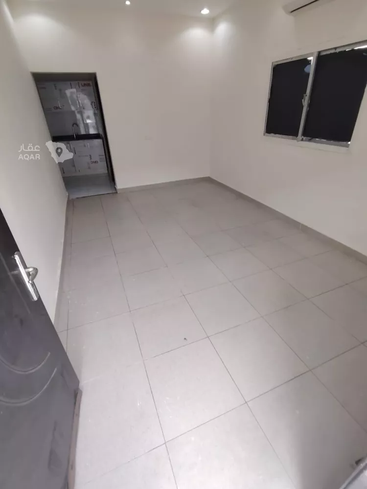 شقة للإيجار في شارع الخرمة, حي الورود, مدينة الرياض, منطقة الرياض صورة 4