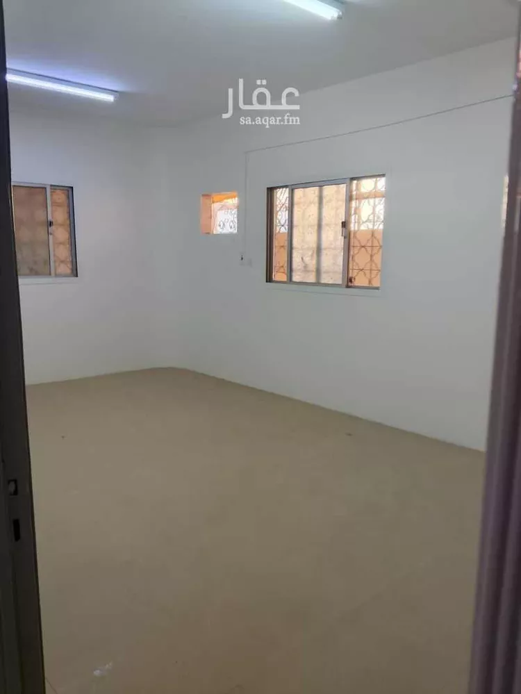 فيلا للإيجار في شارع أبي محمد الفقيه, حي السويدي الغربي, مدينة الرياض, منطقة الرياض صورة 4