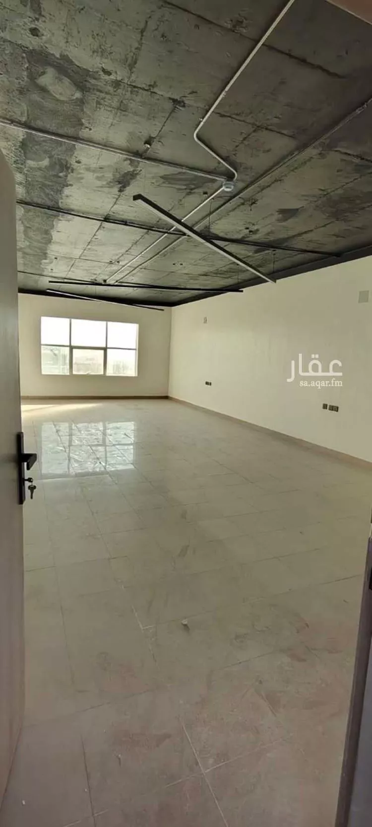 مكتب تجاري للإيجار في شارع الدائري الغربي الفرعي, حي السويدي الغربي, مدينة الرياض, منطقة الرياض