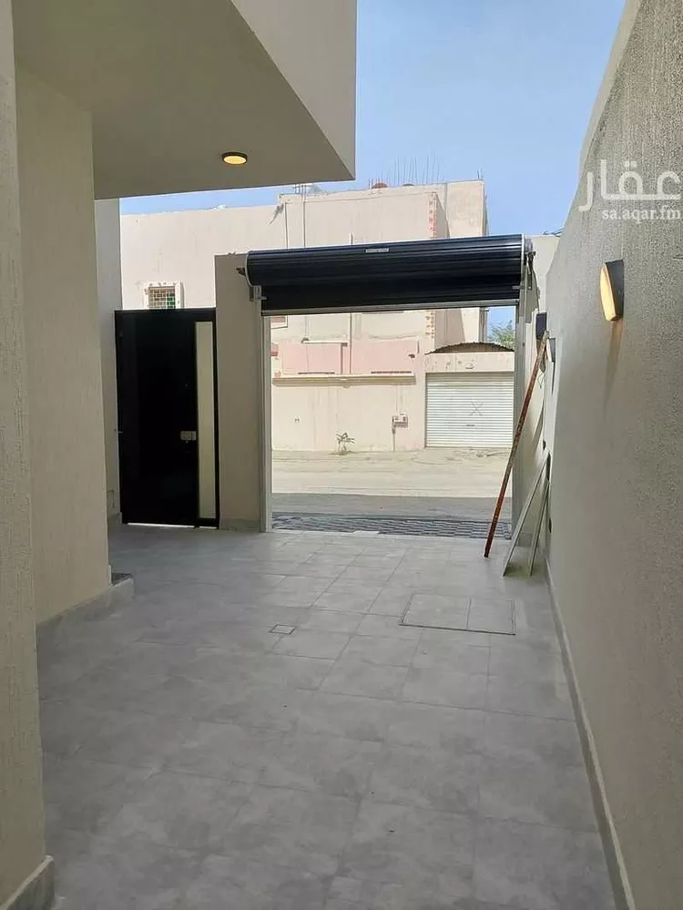 فيلا للبيع في شارع عازب بن الحارث, حي أحد, مدينة الدمام, المنطقة الشرقية صورة 5