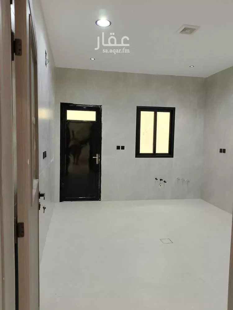 فيلا للبيع في شارع عازب بن الحارث, حي أحد, مدينة الدمام, المنطقة الشرقية صورة 4