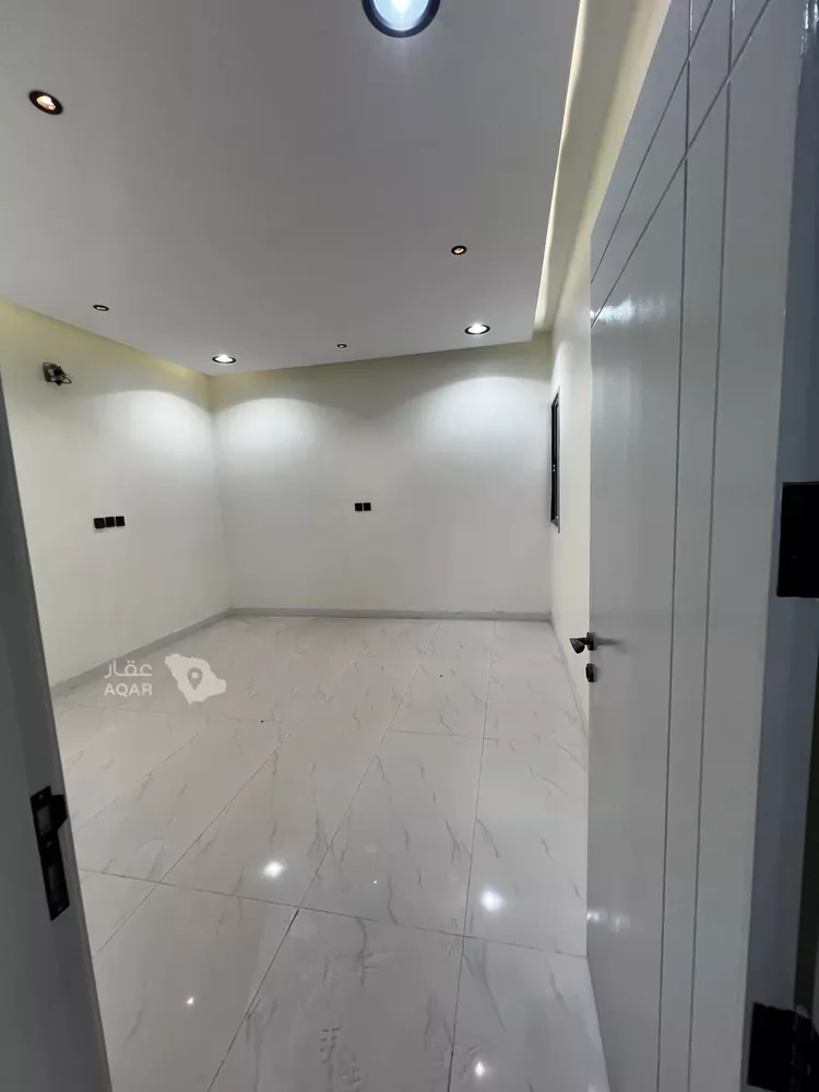 Apartment for Sale in Dammam Badr 3