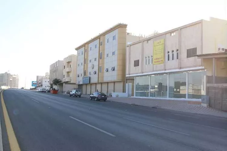 عمارة للإيجار في شارع طريق الهجرة, حي القصواء, مدينة المدينه المنوره, منطقة المدينة المنورة صورة 5