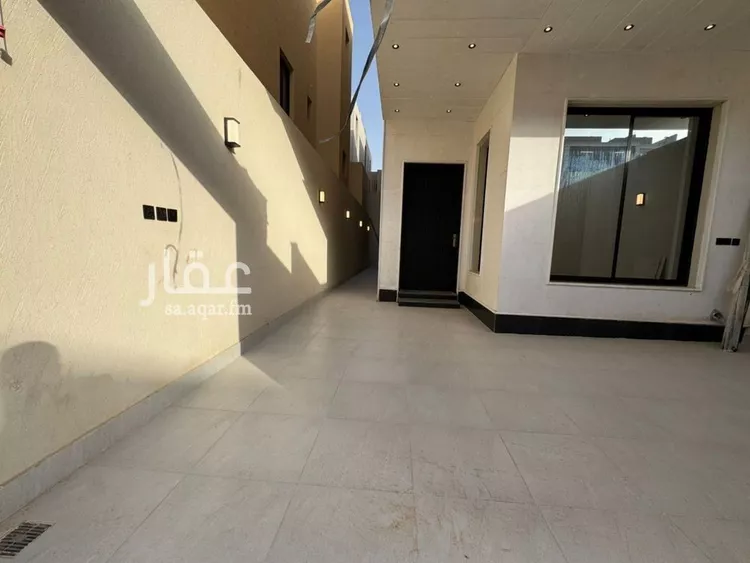 دور للبيع في شارع أحمد بن سليمان الباجي, حي الرمال, مدينة الرياض, منطقة الرياض صورة 3