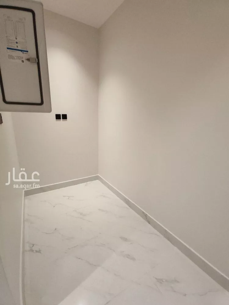 دور للبيع في شارع رقم 295, حي المونسية, مدينة الرياض, منطقة الرياض صورة 4