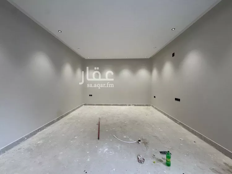 دور للبيع في شارع الغريسة, حي إشبيلية, مدينة الرياض, منطقة الرياض صورة 4
