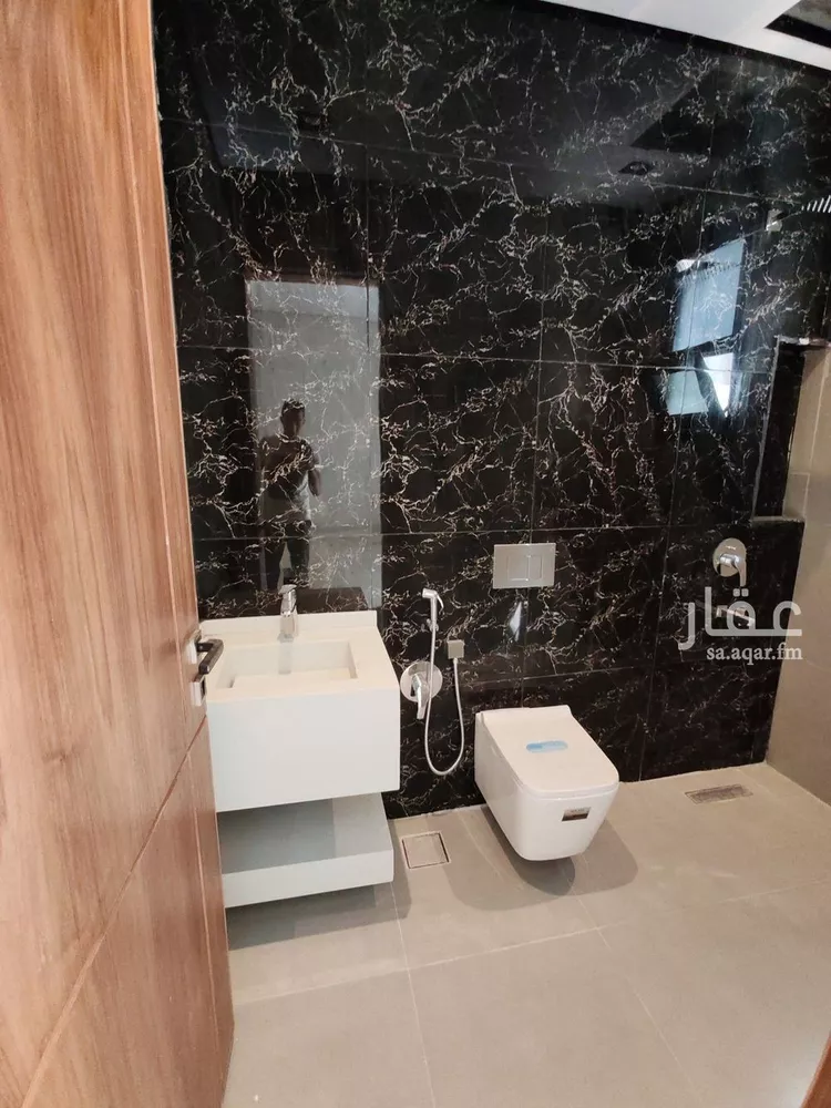 فيلا للبيع في شارع حطين, حي الرمال, مدينة الرياض, منطقة الرياض صورة 4