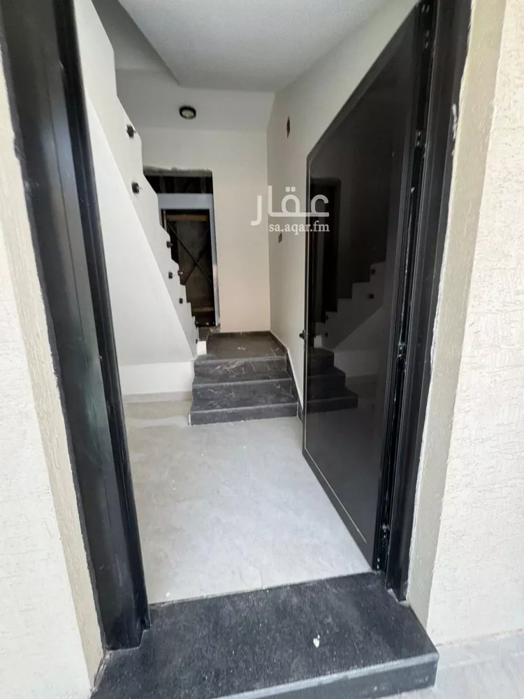 شقة للبيع في شارع عاصم الكاتب, حي الملك فيصل, مدينة الرياض, منطقة الرياض صورة 2