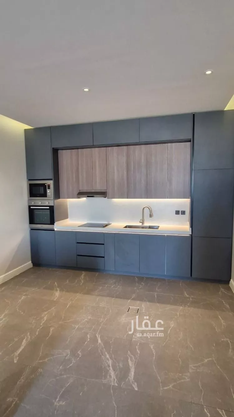 دور للبيع في شارع محمد بن عبدالله بن عبداللطيف, حي المرسلات, مدينة الرياض, منطقة الرياض صورة 3
