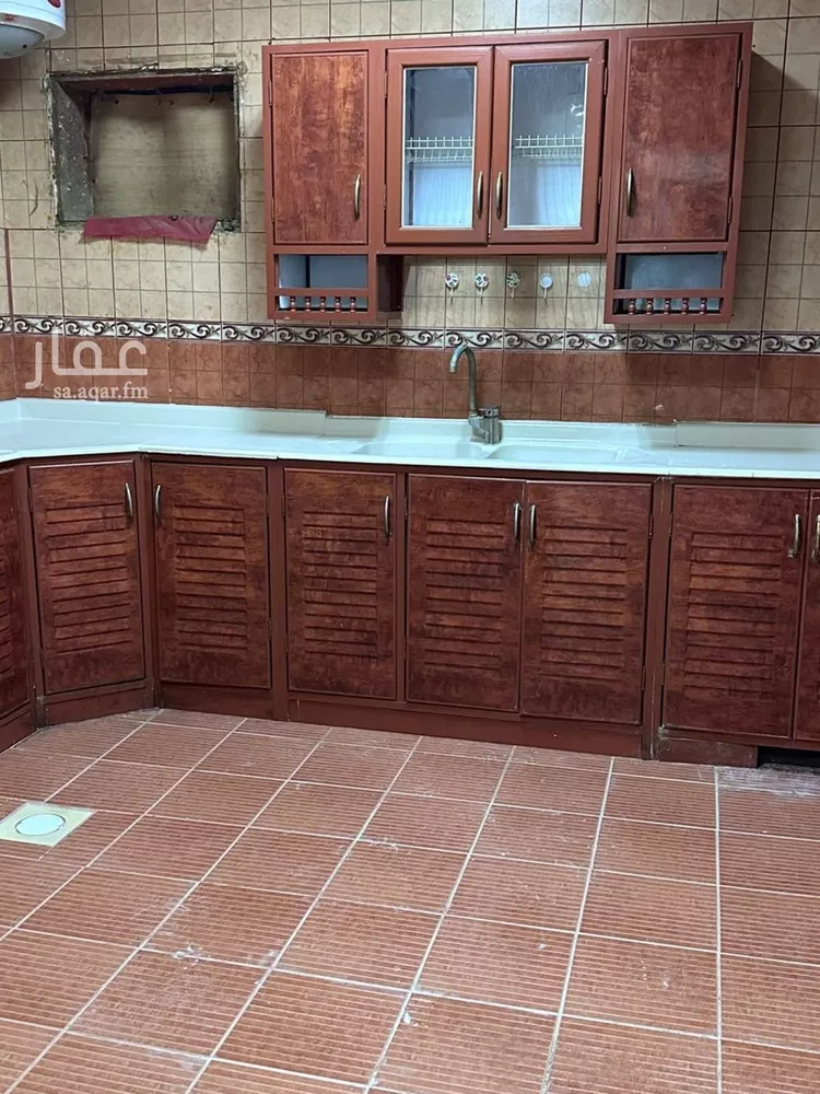 شقة للإيجار في شارع احمد الهواري, حي إشبيلية, مدينة الرياض, منطقة الرياض 10