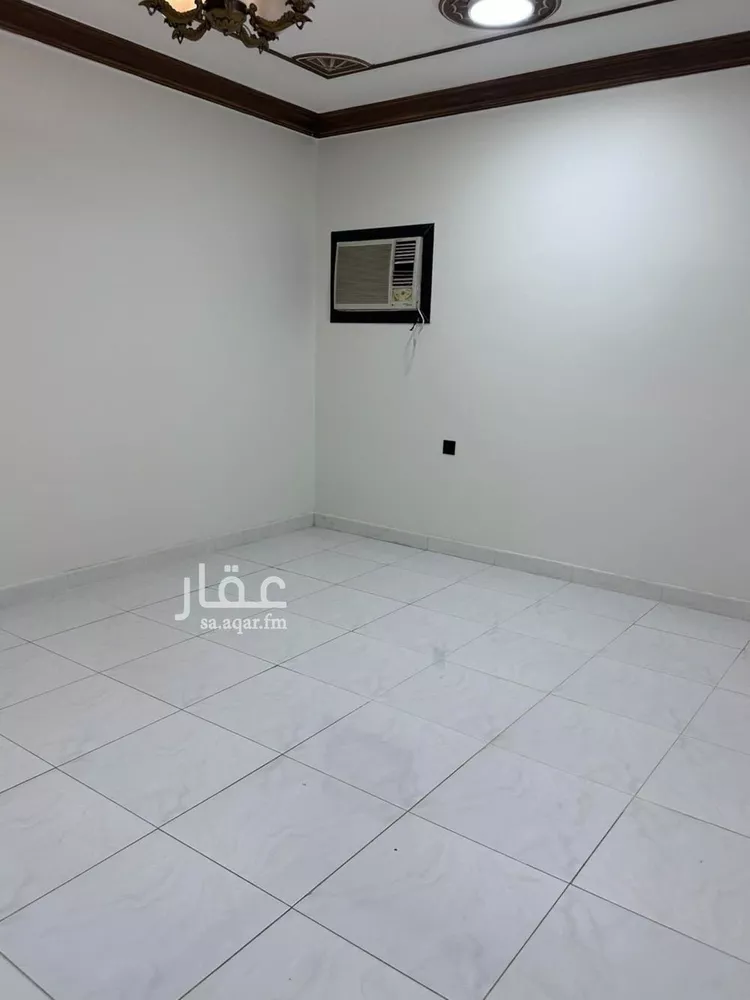 شقة للإيجار في شارع احمد الهواري, حي إشبيلية, مدينة الرياض, منطقة الرياض 15