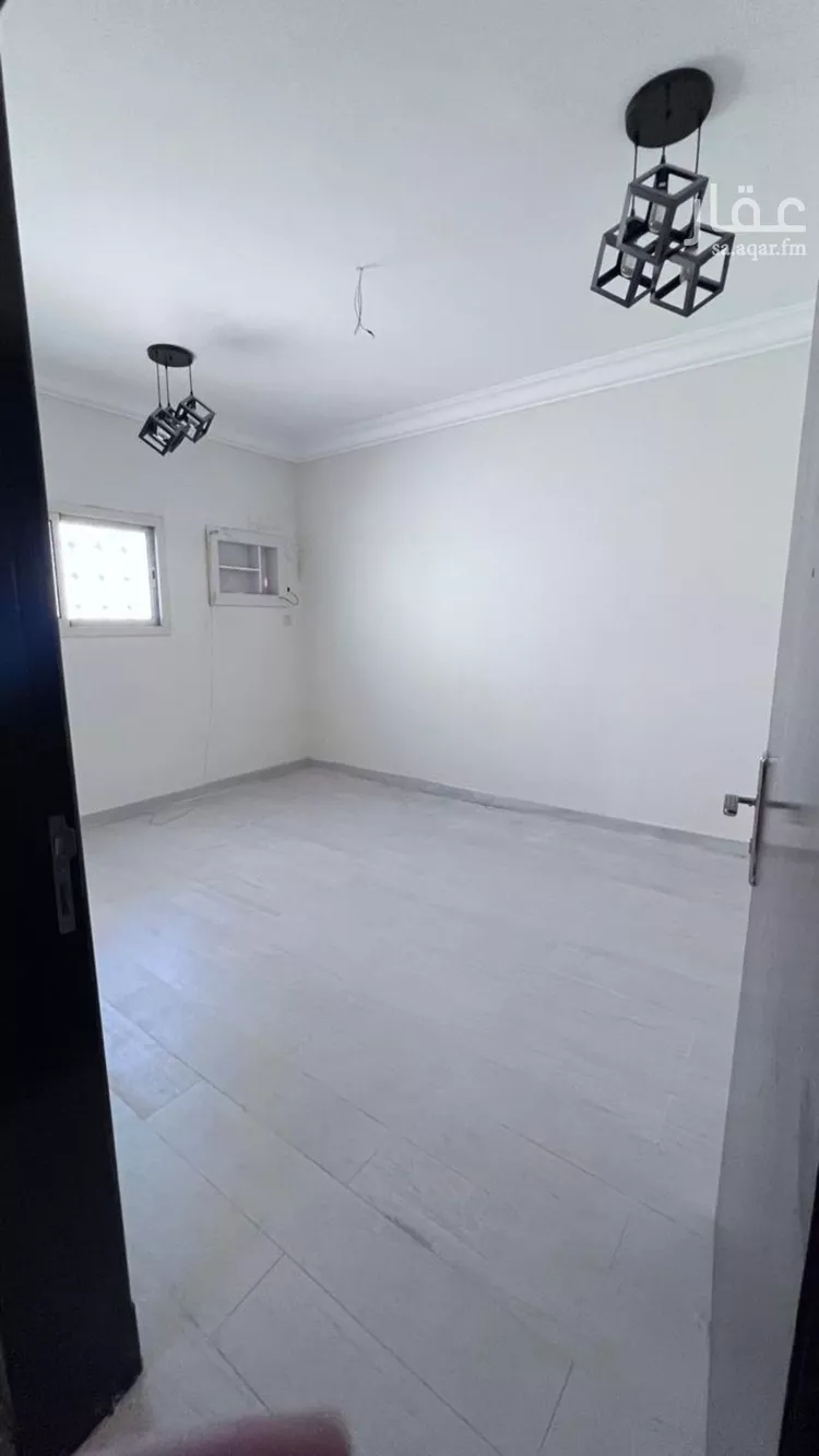 Floor for Rent in Riyadh Al Janadriyah