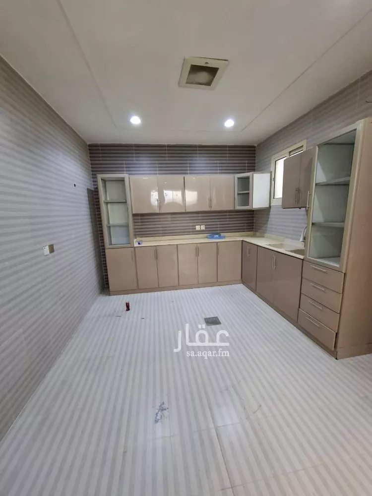 شقة للإيجار في شارع رقم 374, حي الياسمين, مدينة الرياض, منطقة الرياض صورة 2