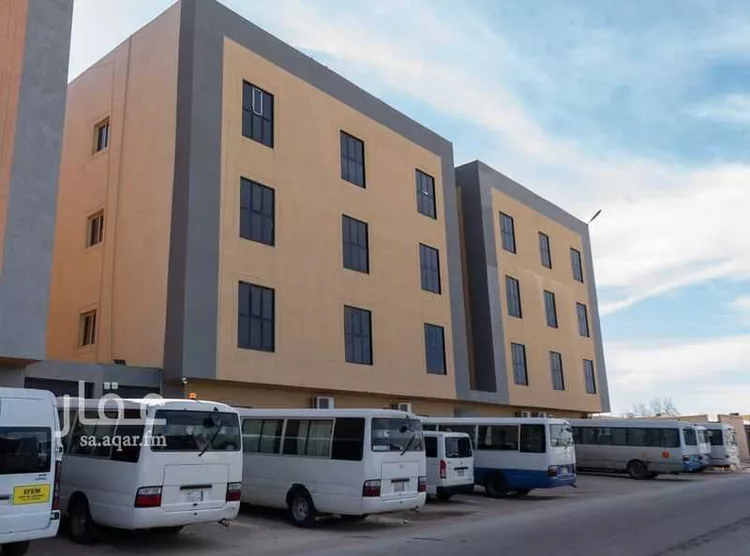 عمارة للإيجار في شارع ابراهيم الهلالي ، حي المعيزلة ، الرياض ، منطقة الرياض صورة 3