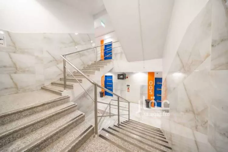 عمارة للإيجار في شارع ابراهيم الهلالي ، حي المعيزلة ، الرياض ، منطقة الرياض صورة 5