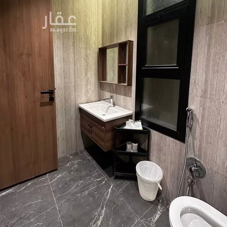 شقة للإيجار في شارع المغيرة بن شعبة, حي الملك فهد, مدينة الرياض, منطقة الرياض 17