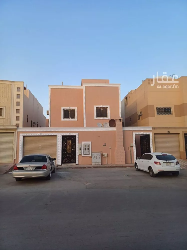 فيلا للبيع في شارع طلال بن خالد, حي الدار البيضاء, مدينة الرياض, منطقة الرياض