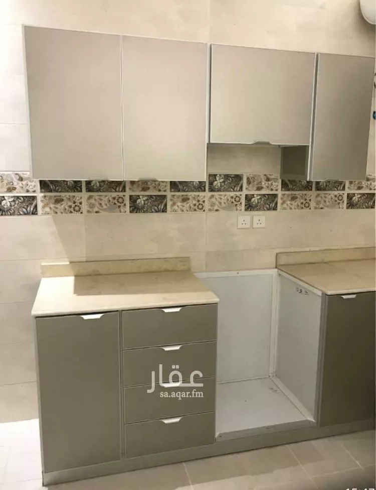 عمارة للإيجار في شارع اللؤلؤة, حي العارض, مدينة الرياض, منطقة الرياض
